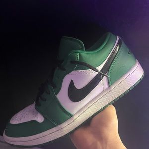 Air Jordan 1 low * green